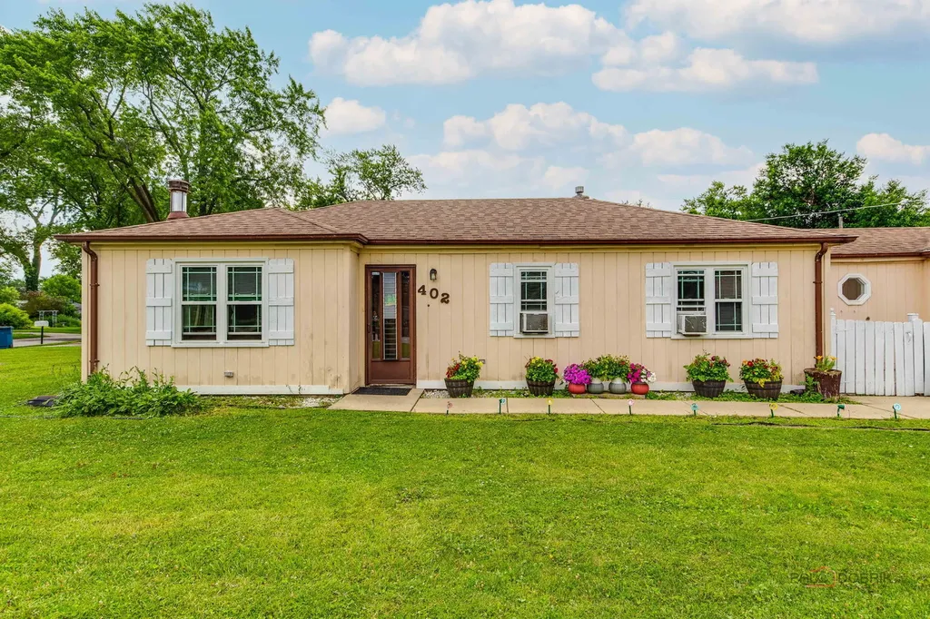 402 South Addison Street Bensenville IL 60106