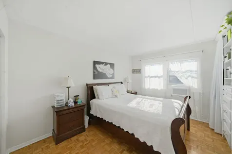 5211 North Potawatomie Avenue Chicago IL 60656