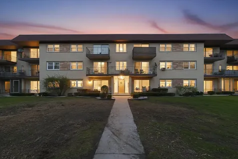 5211 North Potawatomie Avenue Chicago IL 60656