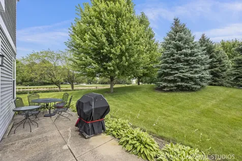 302 Cascade Lane Oswego IL 60543
