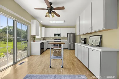 302 Cascade Lane Oswego IL 60543