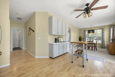 302 Cascade Lane Oswego IL 60543