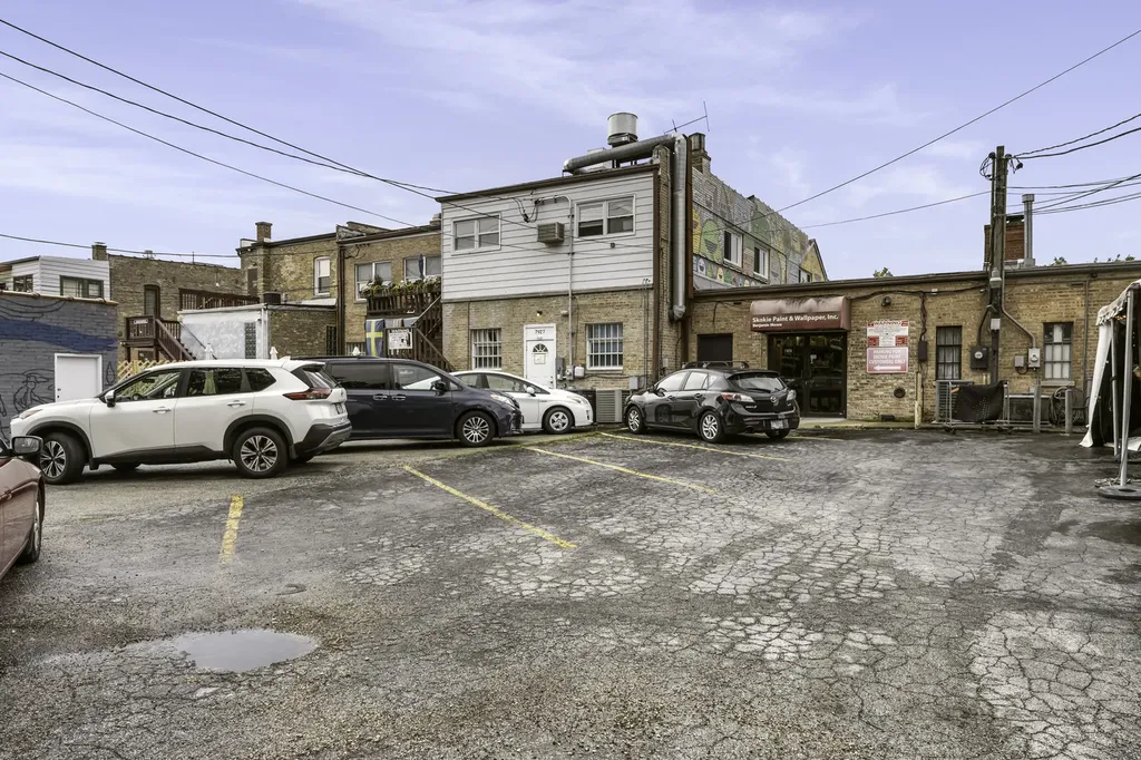 7929 Lincoln Avenue Skokie IL 60077