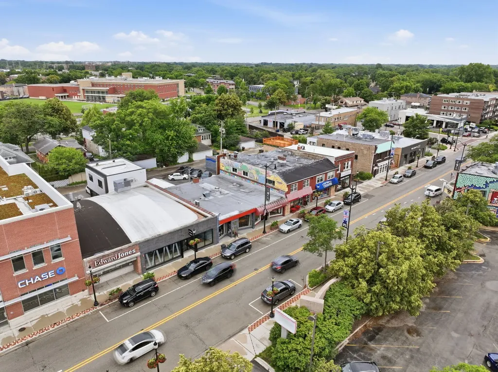 7929 Lincoln Avenue Skokie IL 60077