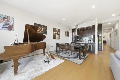2642 West Chicago Avenue Chicago IL 60622
