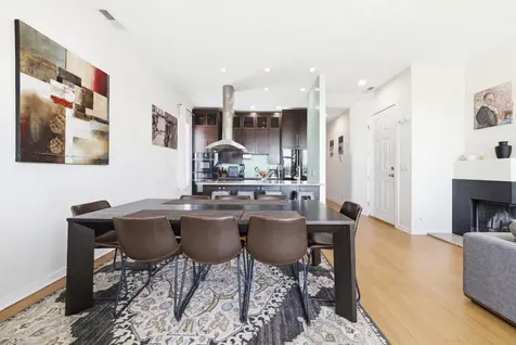 2642 West Chicago Avenue Chicago IL 60622