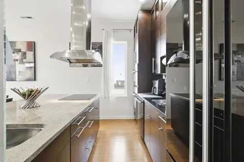 2642 West Chicago Avenue Chicago IL 60622