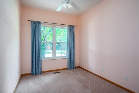 3147 4TH Street Moline IL 61265