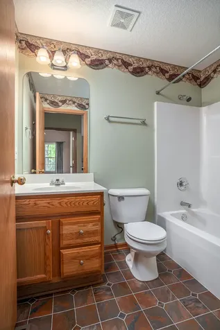 3147 4TH Street Moline IL 61265