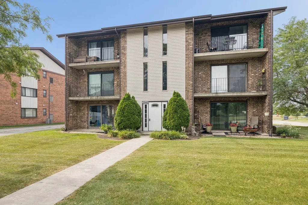 9949 Shady Lane Orland Park IL 60462