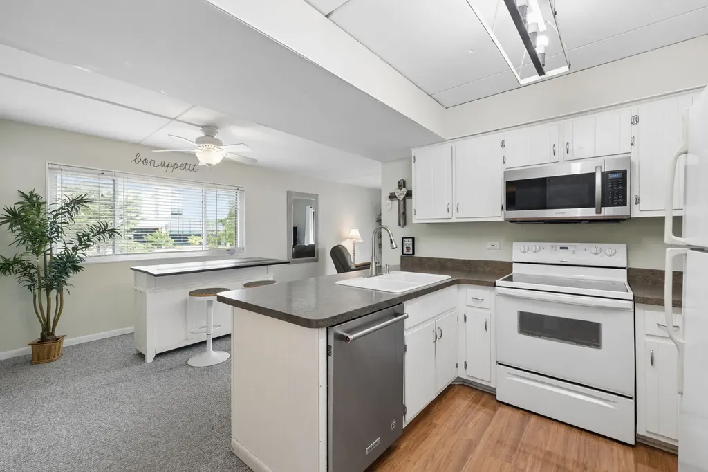 9949 Shady Lane Orland Park IL 60462