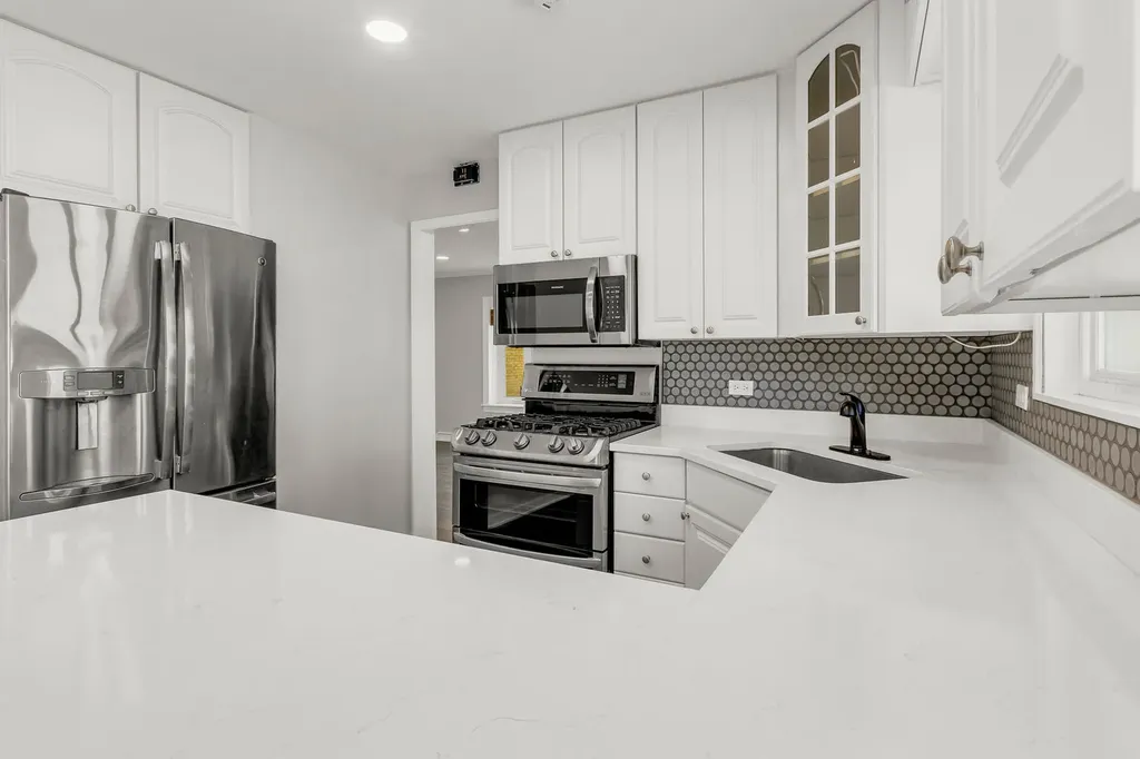 265 Terry Lane Villa Park IL 60181