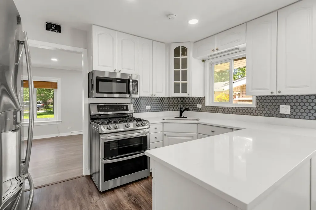 265 Terry Lane Villa Park IL 60181