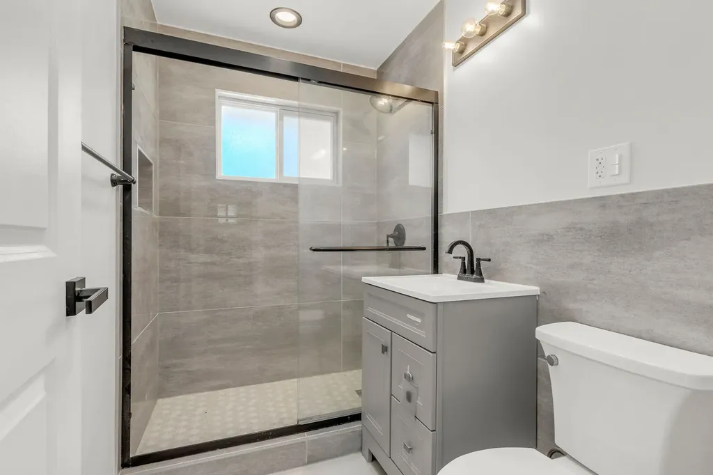 265 Terry Lane Villa Park IL 60181