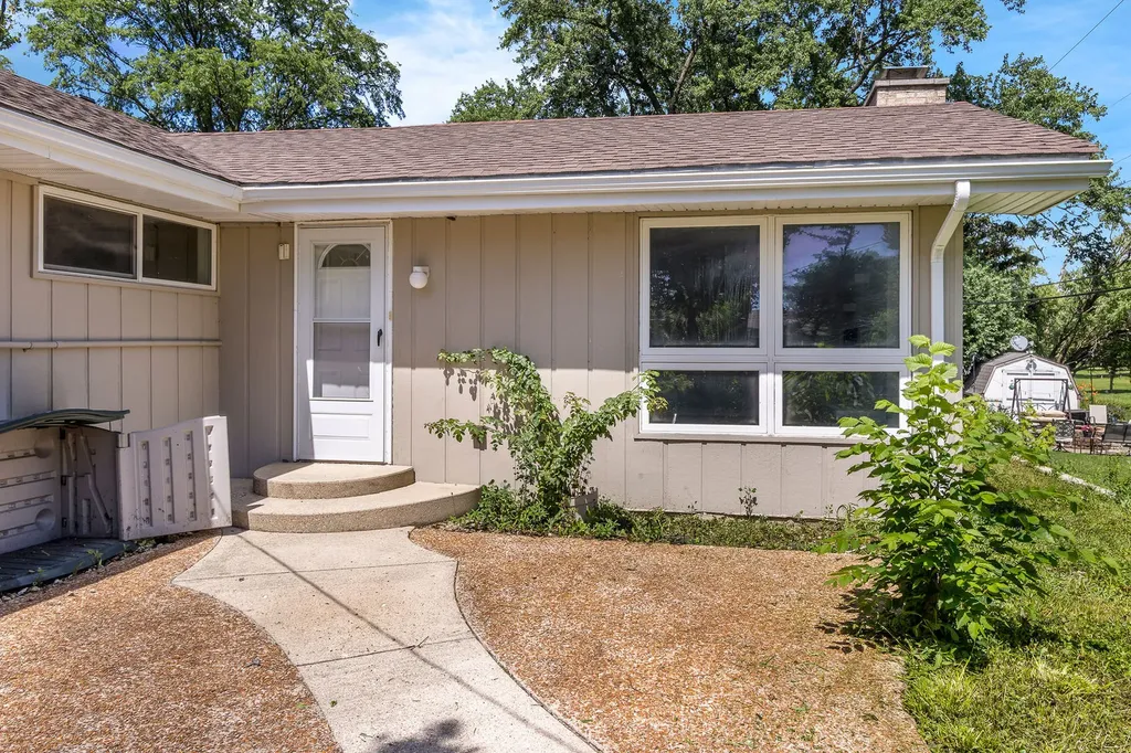 265 Terry Lane Villa Park IL 60181