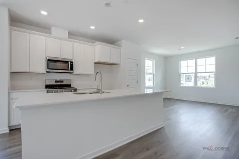 541 Yosemite Way Mundelein IL 60060