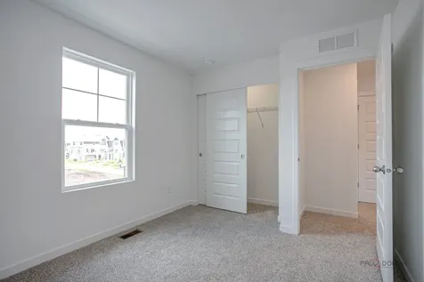 541 Yosemite Way Mundelein IL 60060