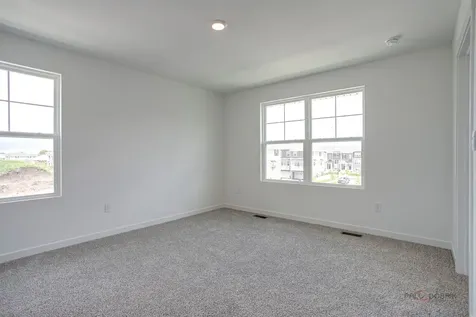541 Yosemite Way Mundelein IL 60060