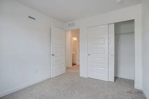 541 Yosemite Way Mundelein IL 60060