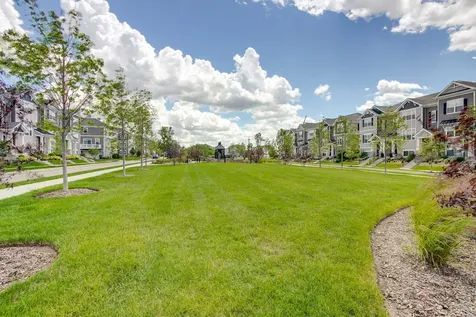 541 Yosemite Way Mundelein IL 60060