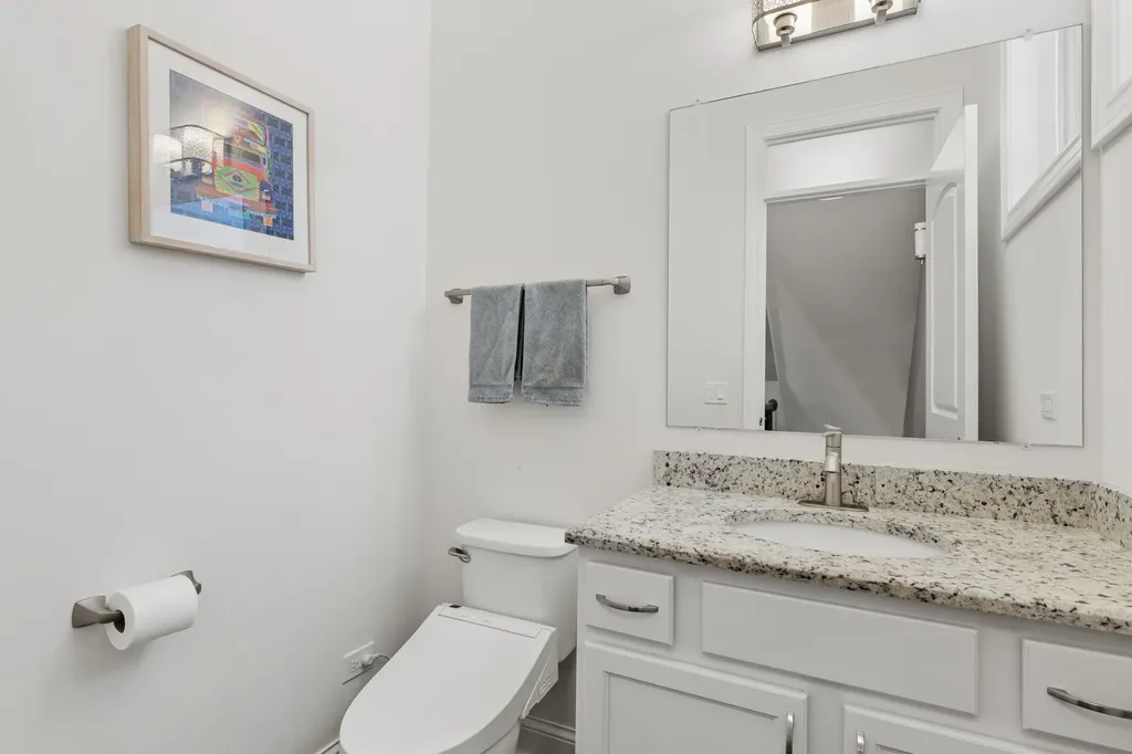 6092 North Sauganash Avenue Chicago IL 60646