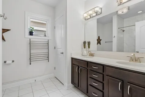 6092 North Sauganash Avenue Chicago IL 60646