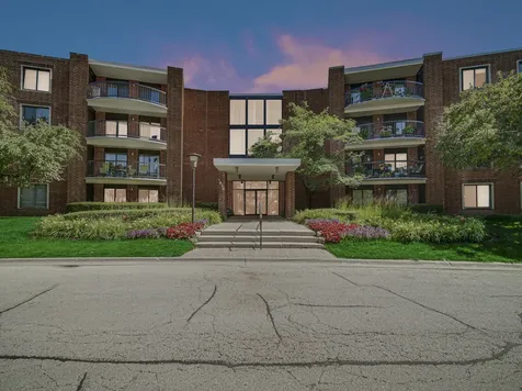 1415 East Central Road NE Arlington Heights IL 60005
