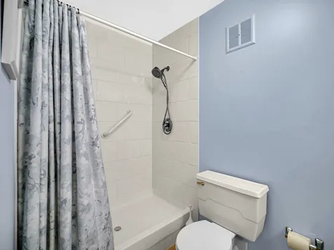 1415 East Central Road NE Arlington Heights IL 60005