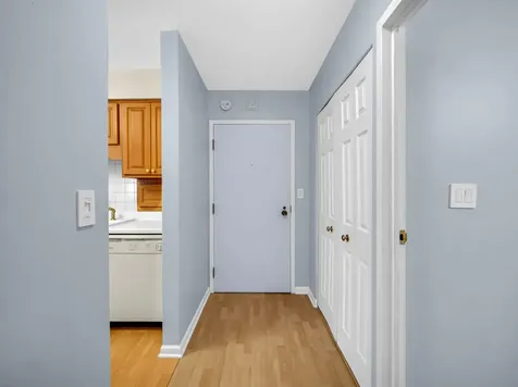 1415 East Central Road NE Arlington Heights IL 60005