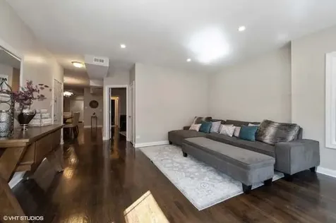 7734 South Essex Avenue Chicago IL 60649