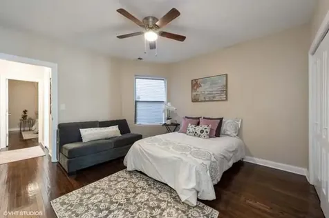 7734 South Essex Avenue Chicago IL 60649