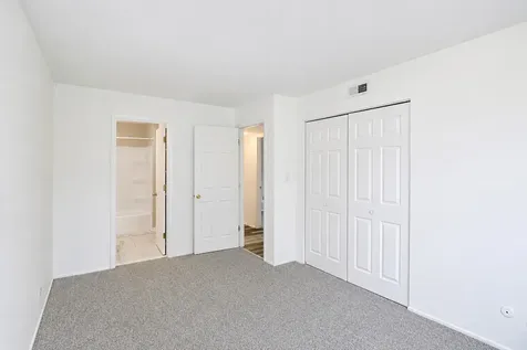 320 Joan Court Bartlett IL 60103