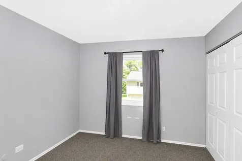 320 Joan Court Bartlett IL 60103