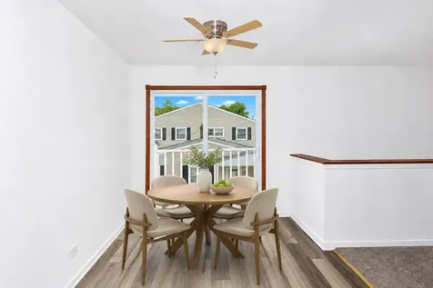 320 Joan Court Bartlett IL 60103