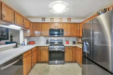 627 North Charter Hall Drive Palatine IL 60067