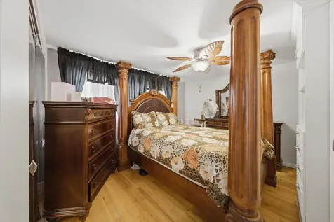 9937 Mulberry Avenue Oak Lawn IL 60453