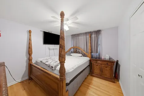 9937 Mulberry Avenue Oak Lawn IL 60453