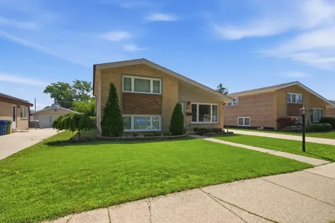 9937 Mulberry Avenue Oak Lawn IL 60453
