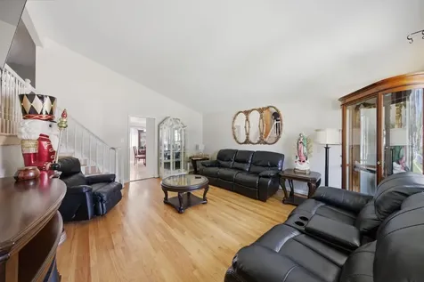 9937 Mulberry Avenue Oak Lawn IL 60453