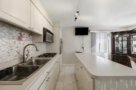 9937 Mulberry Avenue Oak Lawn IL 60453