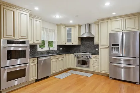 21 Sequoia Road Hawthorn Woods IL 60047