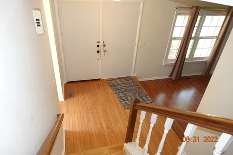 641 Dordan Court Gurnee IL 60031