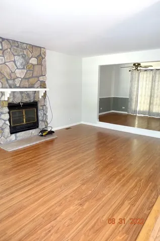 641 Dordan Court Gurnee IL 60031
