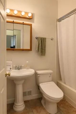 2148 West Erie Street Chicago IL 60622