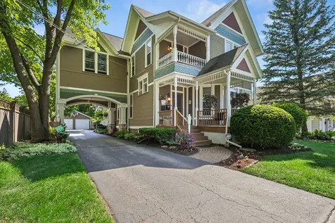 151 Park Avenue Grayslake IL 60030