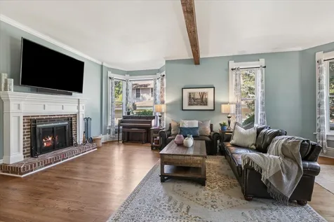 151 Park Avenue Grayslake IL 60030