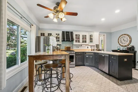 151 Park Avenue Grayslake IL 60030