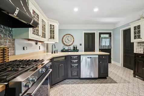 151 Park Avenue Grayslake IL 60030