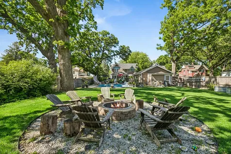 151 Park Avenue Grayslake IL 60030