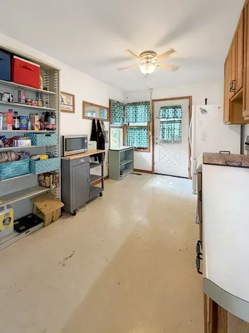 807 East Illinois Street Freeport IL 61032